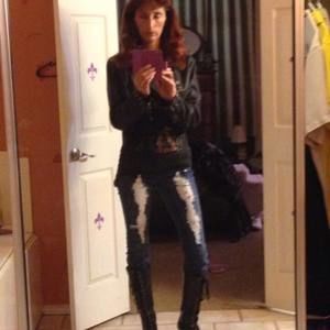 Meet your Posher, Lesli